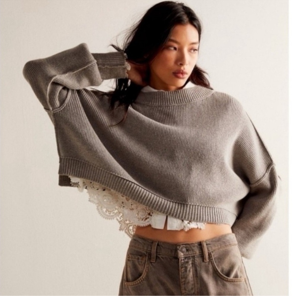 Free People Women’s Gray Women's Crew Neck Sweater XS - Picture 2 of 16